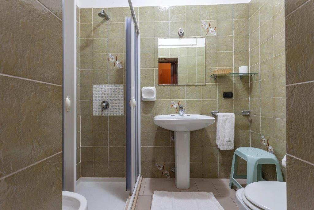Hotel La Quercia Mozzo ภายนอก รูปภาพ